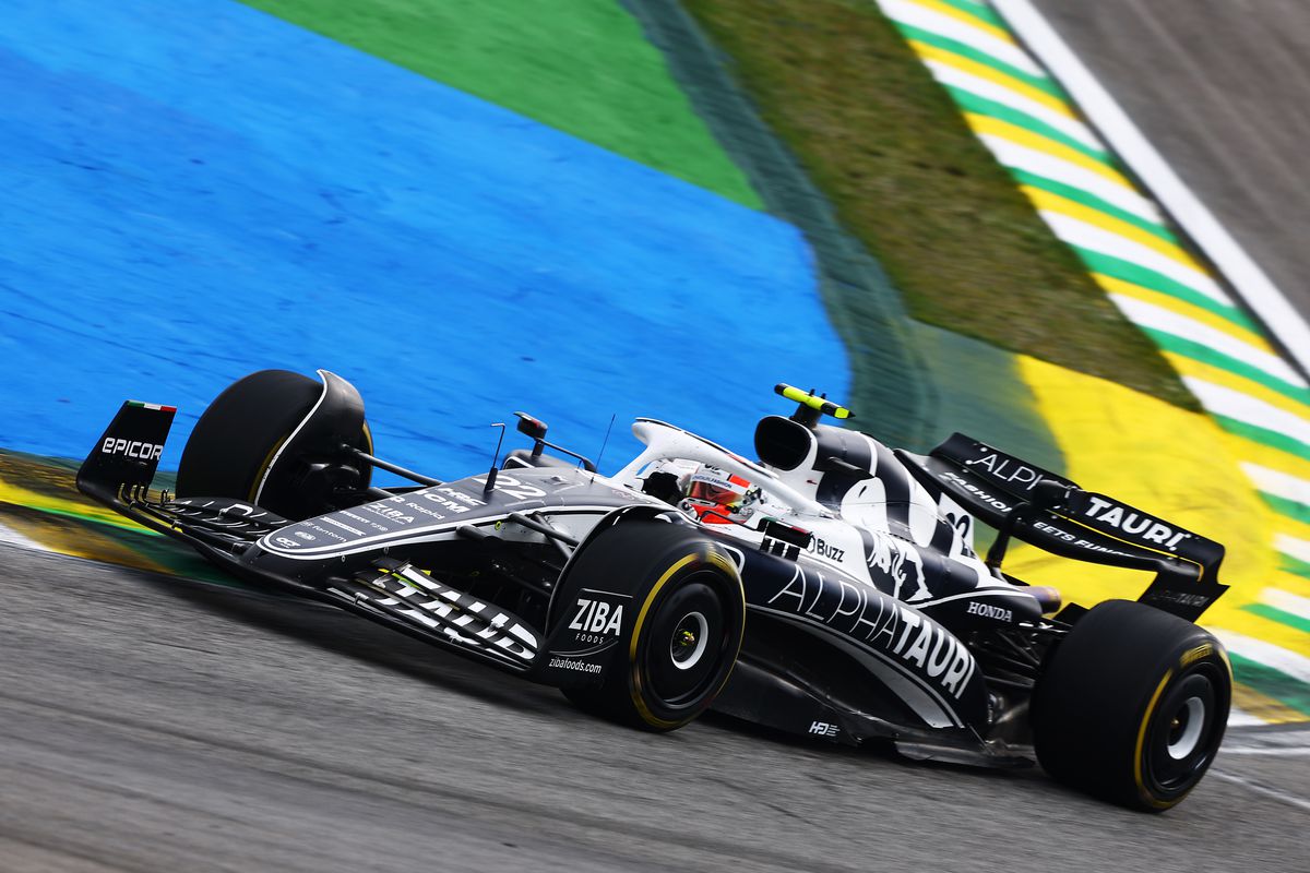 George Russell, victorie în premieră în Formula 1 » Dublă Mercedes în Marele Premiu al Braziliei + Verstappen doar pe 6. Cum arată clasamentele