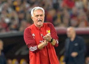 Jose Mourinho a ironizat un atacant advers în derby-ul cu Lazio: „Putea fi un înotător formidabil, la cum plonjează în careu!”