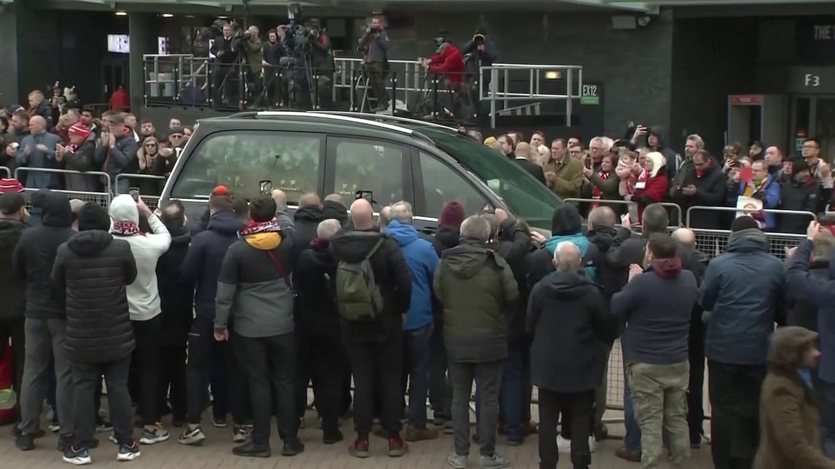 Cortegiul funerar al lui Bobby Charlton