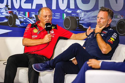 Christian Horner, în dreapta, alături de Fred Vasseur, directorul și managerul general la Scuderia Ferrari // foto: Imago Images