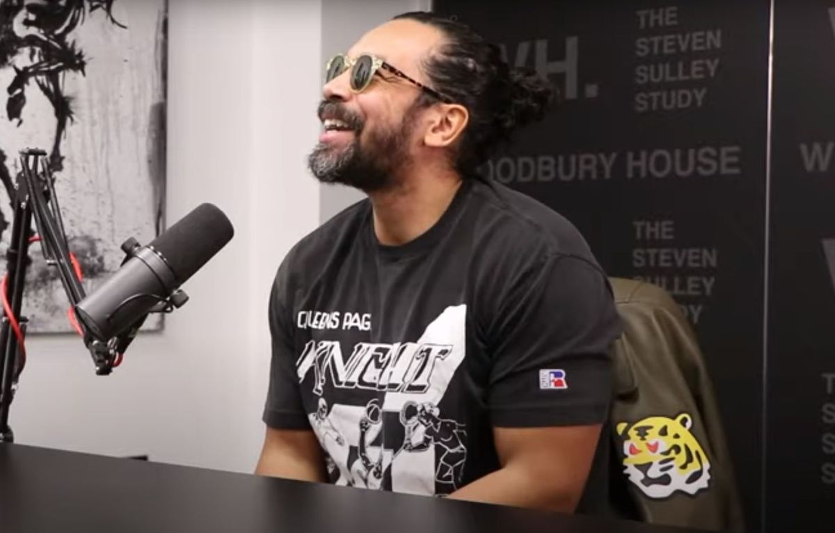 Retras din fotbal în 2016, dublul campion din Premier League s-a apucat să vândă ceasuri de lux