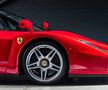 Ferrari Enzo, ediție limitată semnată de piloții Michael Schumacher și Rubens Barrichello (foto: dicklovett.co.uk)