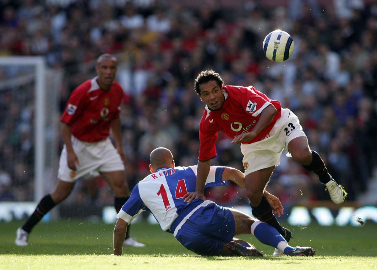 Retras din fotbal în 2016, dublul campion din Premier League s-a apucat să vândă ceasuri de lux