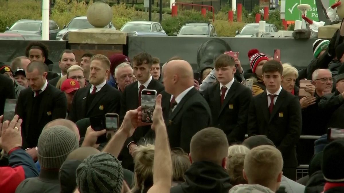 Cortegiul funerar al lui Bobby Charlton