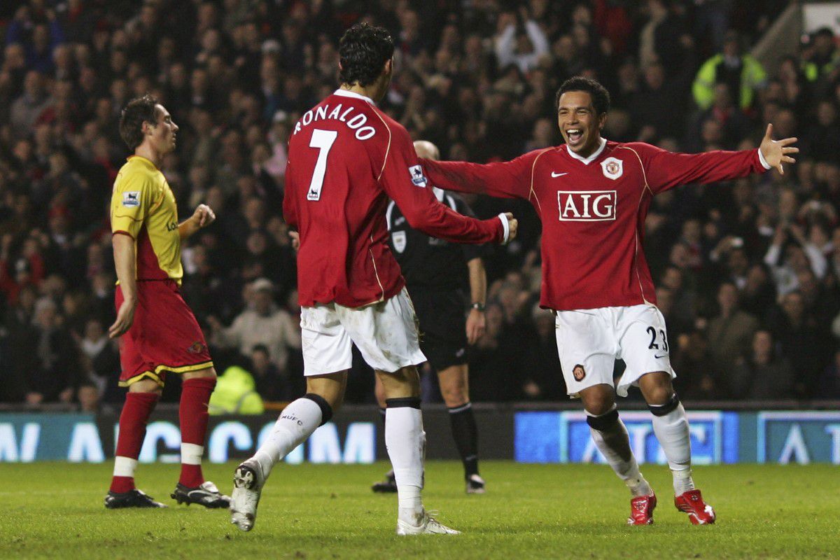 Retras din fotbal în 2016, dublul campion din Premier League s-a apucat să vândă ceasuri de lux