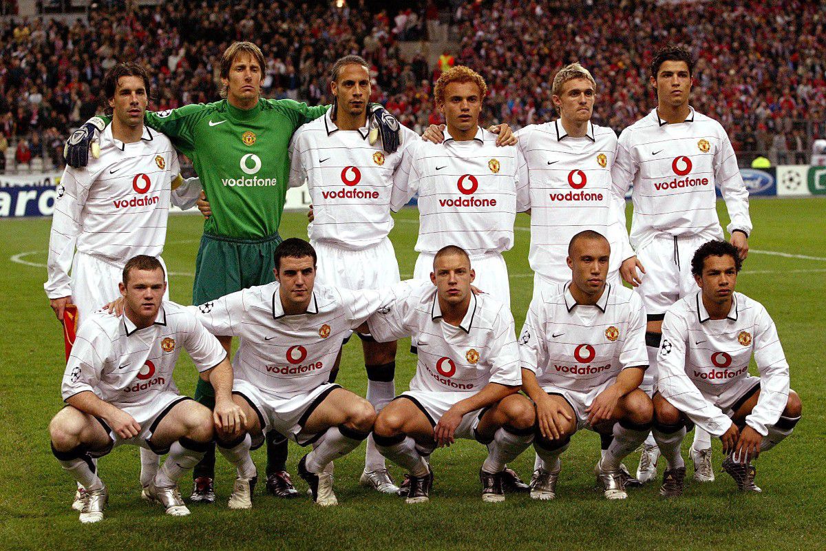 Retras din fotbal în 2016, dublul campion din Premier League s-a apucat să vândă ceasuri de lux