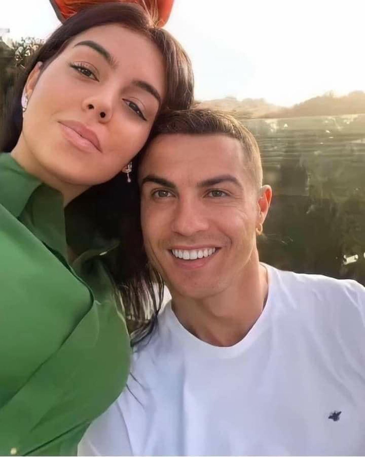 Imagini cu casa în valoare de 21 de milioane de euro a lui Cristiano Ronaldo! Va avea un garaj pentru 20 de mașini, dar și două piscine