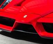 Ferrari Enzo, ediție limitată semnată de piloții Michael Schumacher și Rubens Barrichello (foto: dicklovett.co.uk)