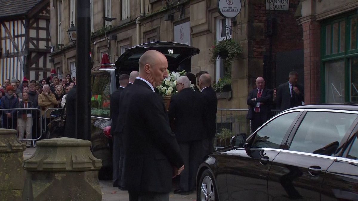 Cortegiul funerar al lui Bobby Charlton