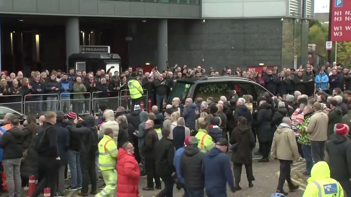Cortegiul funerar al lui Bobby Charlton