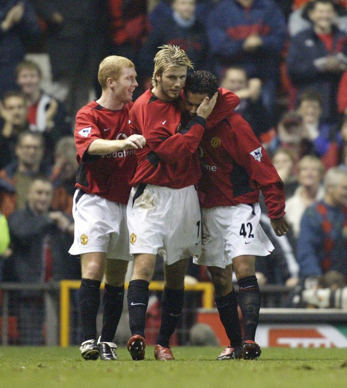 Retras din fotbal în 2016, dublul campion din Premier League s-a apucat să vândă ceasuri de lux