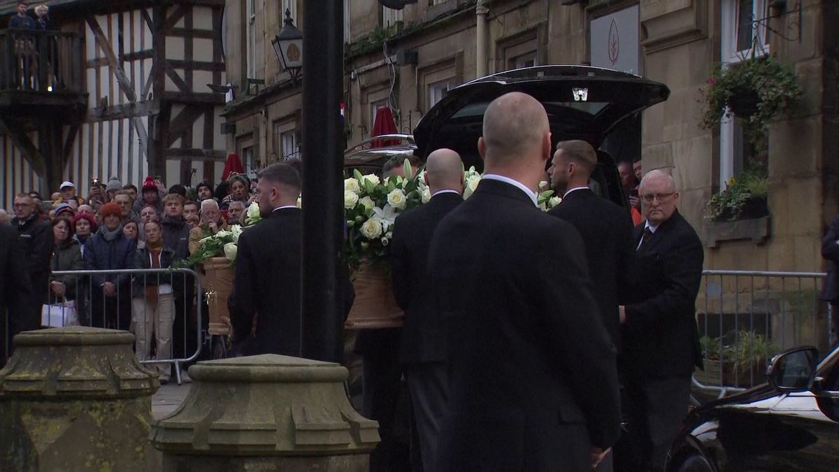 Cortegiul funerar al lui Bobby Charlton