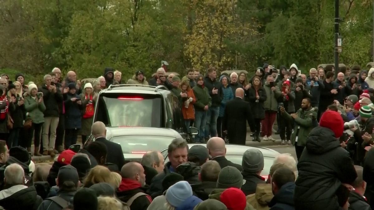 Cortegiul funerar al lui Bobby Charlton