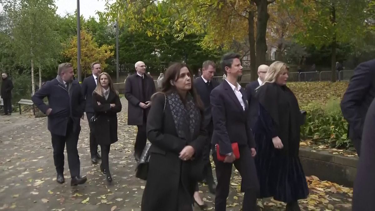 Cortegiul funerar al lui Bobby Charlton