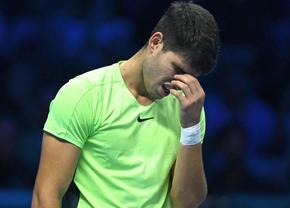 Carlos Alcaraz, învins de Zverev la primul meci la Turneul Campionilor » Apoi s-a plâns: „Nu am jucat tot sezonul pe așa ceva”