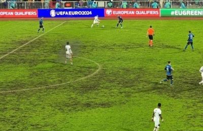 Eran Zahavi, golgheterul Israelului, e furios: „Nu a fost fotbal, am jucat într-o cocină de porci în Kosovo”. Ne avertizează: „Va trebui să batem România”