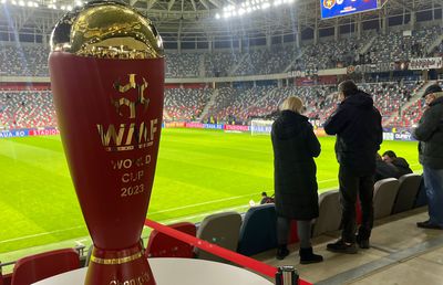 Trofeul de la Campionatul Mondial de Minifotbal prezentat fanilor » Adus în Ghencea, la CSA Steaua - Csikszereda