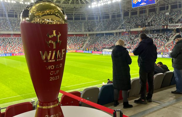 Trofeul de la Campionatul Mondial de Minifotbal prezentat fanilor » Adus în Ghencea, la CSA Steaua - Csikszereda