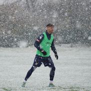 Andrei Borza // Naționala U20, antrenament în zăpadă/ foto FRF.ro