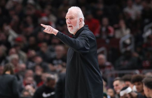 Gregg Popovich, antrenorul legendar al lui San Antonio Spurs, a suferit un accident vascular cerebral minor în arena echipei