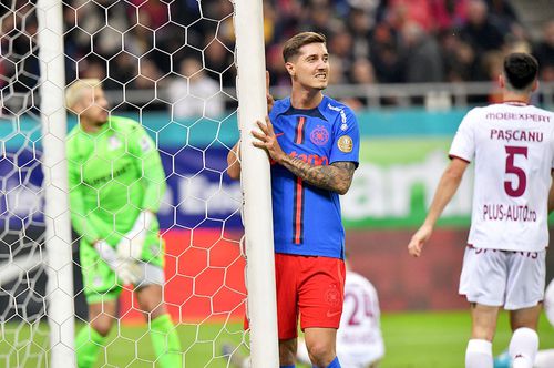 David Miculescu, în FCSB - Rapid // foto: Imago Images