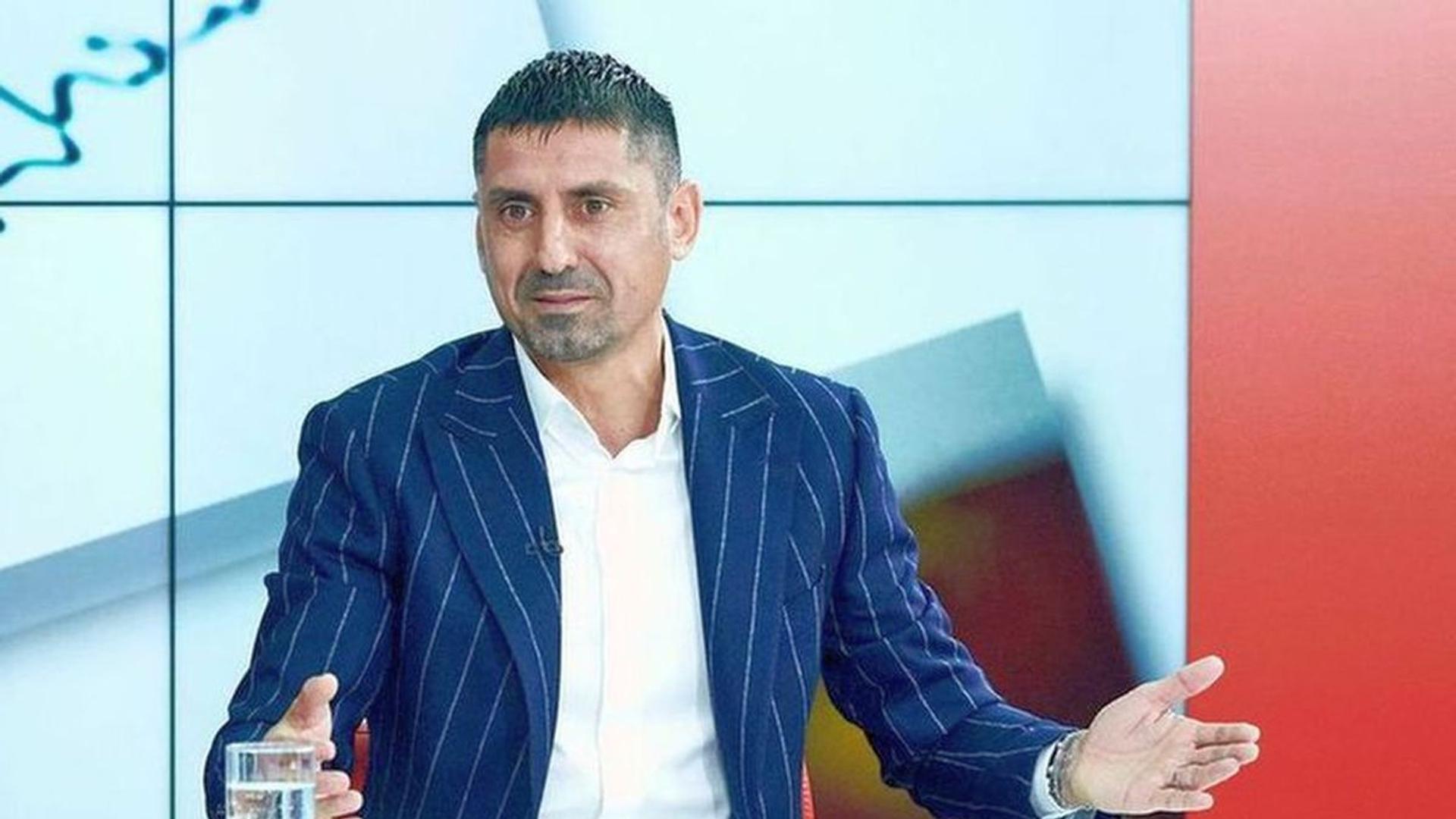 Ionel Dănciulescu discutând despre necesitatea transferurilor Dinamo pentru atacanți și respectarea regulii U21 în cadrul echipei Dinamo București. | sursa foto: Gazeta Sporturilor