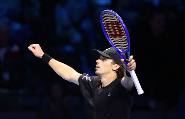 Alex de Minaur și-a făcut partea: a câștigat contra lui Fritz și așteaptă verdictul din ultimul meci al grupei la ATP Finals