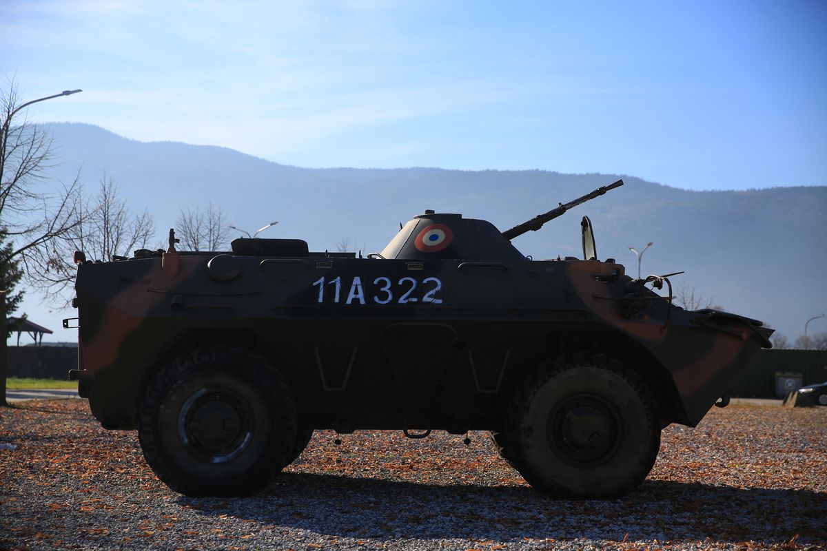 Povești spectaculoase ale militarilor români din Sarajevo: ultrasul din galeria lui U Cluj și verișoara lui Horațiu Moldovan, fotbalistă în Liga 3 » Cum vor trăi meciul Bosnia - România