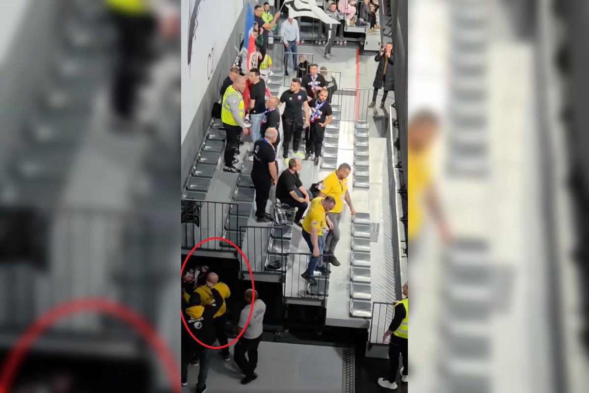Imagini scandaloase la derby-ul din prima ligă! Suporter lovit cu pumnul de reprezentantul firmei de pază: clubul a vrut să scoată echipa de pe teren