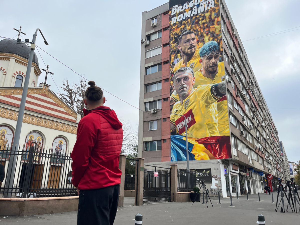 Pictura imensă cu cei 3 „tricolori” a fost dezvăluită pe un bloc din Sectorul 2 » Reacția lui Radu Drăgușin, venit la fața locului