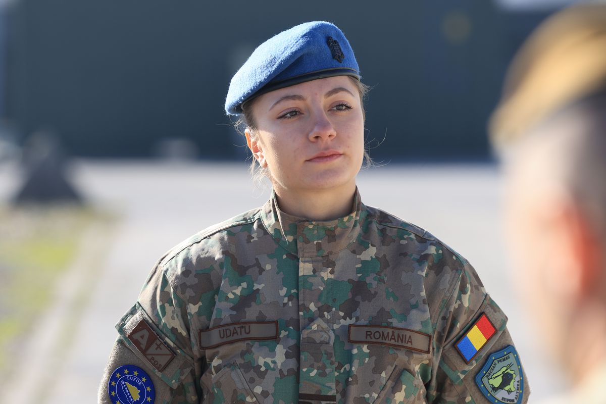 Povești spectaculoase ale militarilor români din Sarajevo: ultrasul din galeria lui U Cluj și verișoara lui Horațiu Moldovan, fotbalistă în Liga 3 » Cum vor trăi meciul Bosnia - România