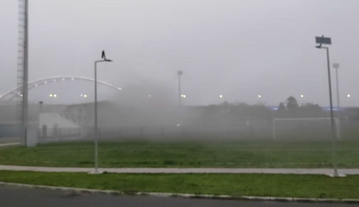 Incendiu la stadionul din România: pompierii au intervenit cu 3 autospeciale