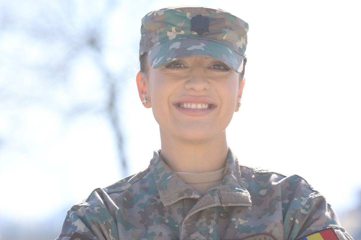 Povești spectaculoase ale militarilor români din Sarajevo: ultrasul din galeria lui U Cluj și verișoara lui Horațiu Moldovan, fotbalistă în Liga 3 » Cum vor trăi meciul Bosnia - România