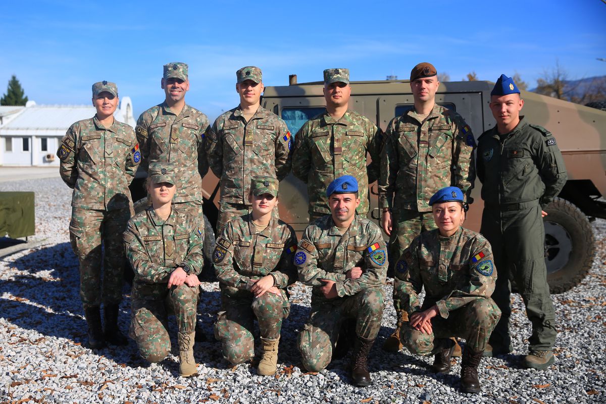 Povești spectaculoase ale militarilor români din Sarajevo: ultrasul din galeria lui U Cluj și verișoara lui Horațiu Moldovan, fotbalistă în Liga 3 » Cum vor trăi meciul Bosnia - România