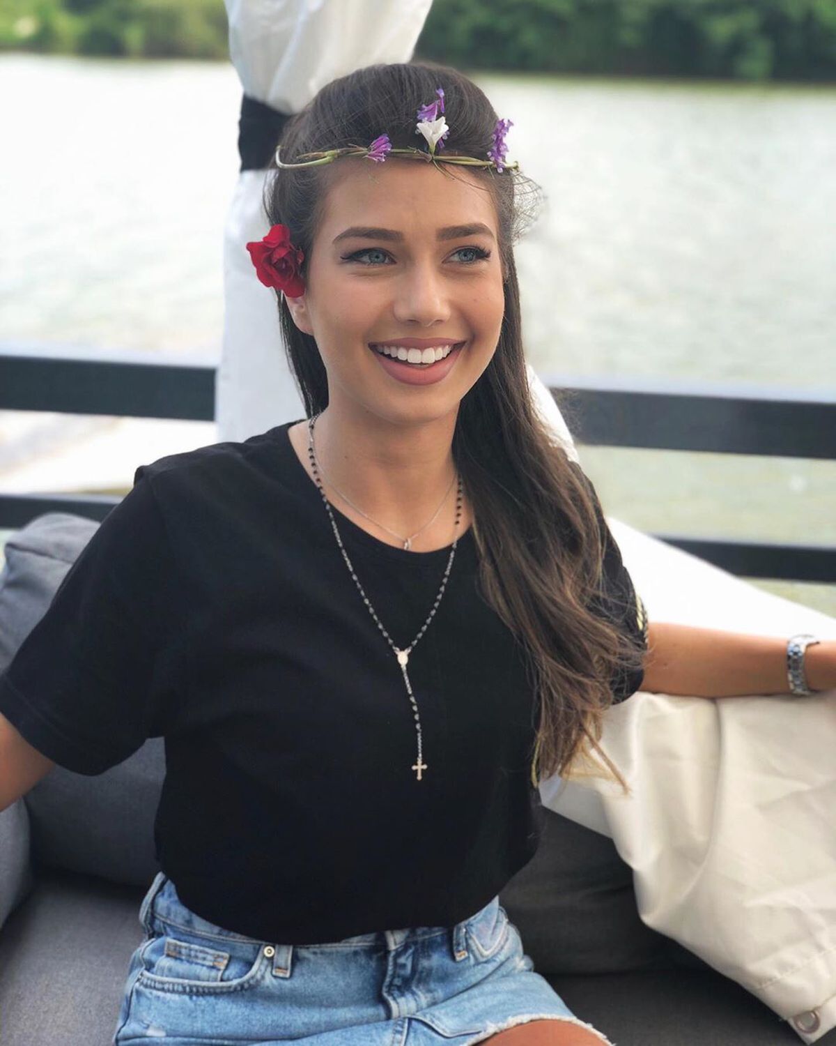 Ce nume va purta fiica lui Anghel Iordănescu, după nunta de vis din week-end: „Din respect față de familie”. Cine a condus-o la altar