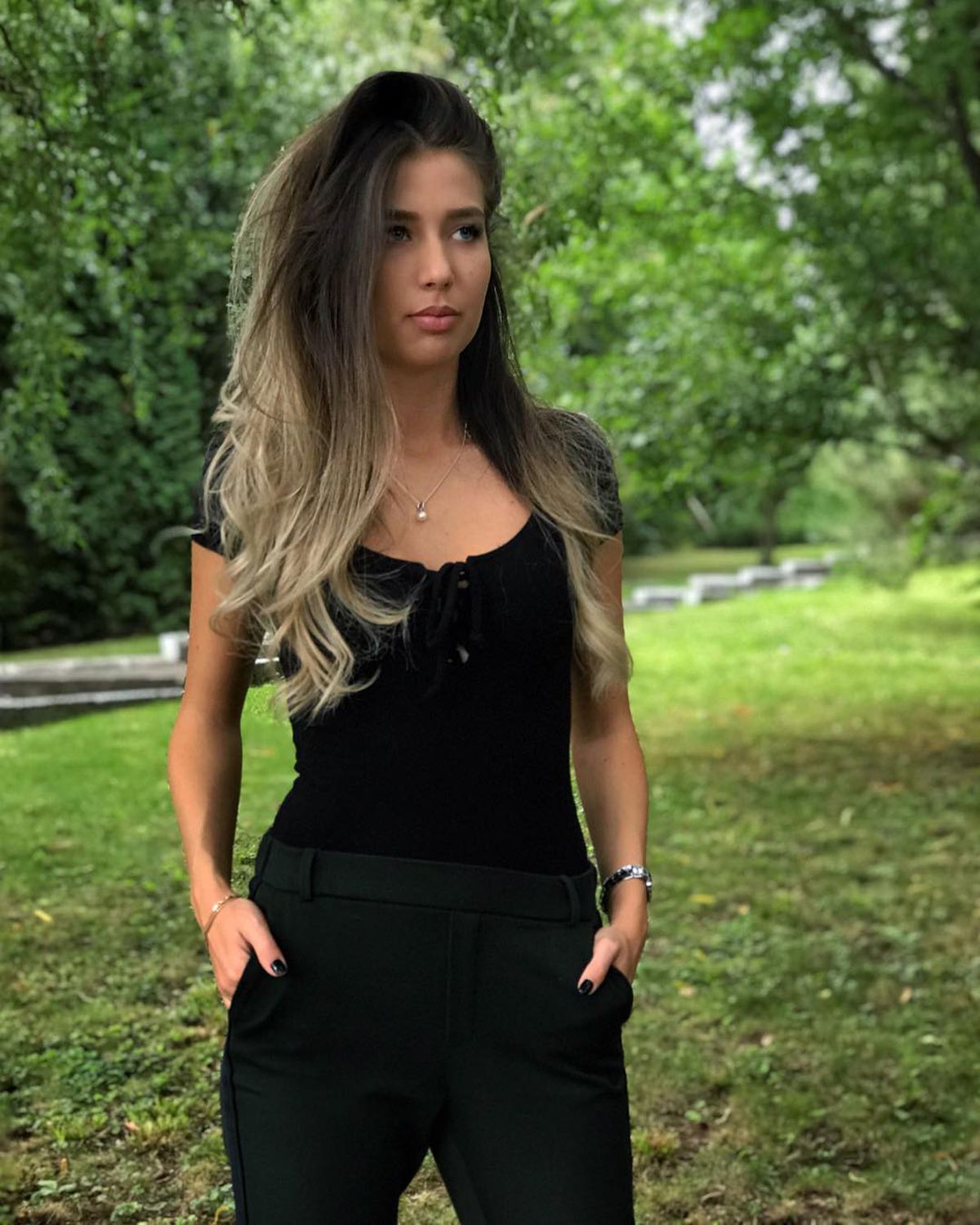 Ce nume va purta fiica lui Anghel Iordănescu, după nunta de vis din week-end: „Din respect față de familie”. Cine a condus-o la altar