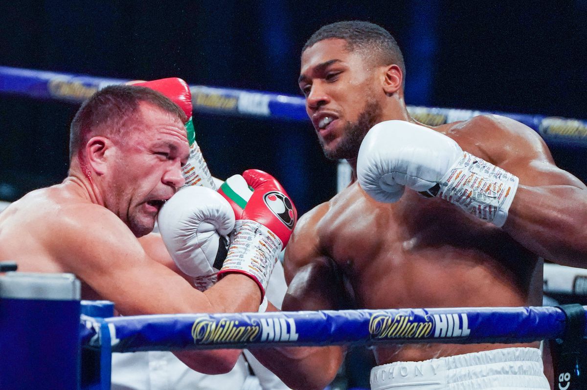 VIDEO + FOTO Anthony Joshua, KO devastator în meciul cu Kubrat Pulev! Cine l-a provocat imediat după: „A făcut pe el în direct la TV”