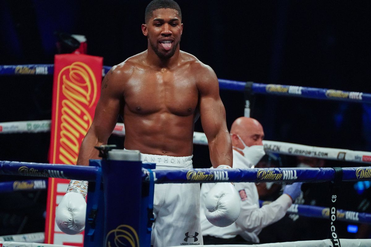 VIDEO + FOTO Anthony Joshua, KO devastator în meciul cu Kubrat Pulev! Cine l-a provocat imediat după: „A făcut pe el în direct la TV”