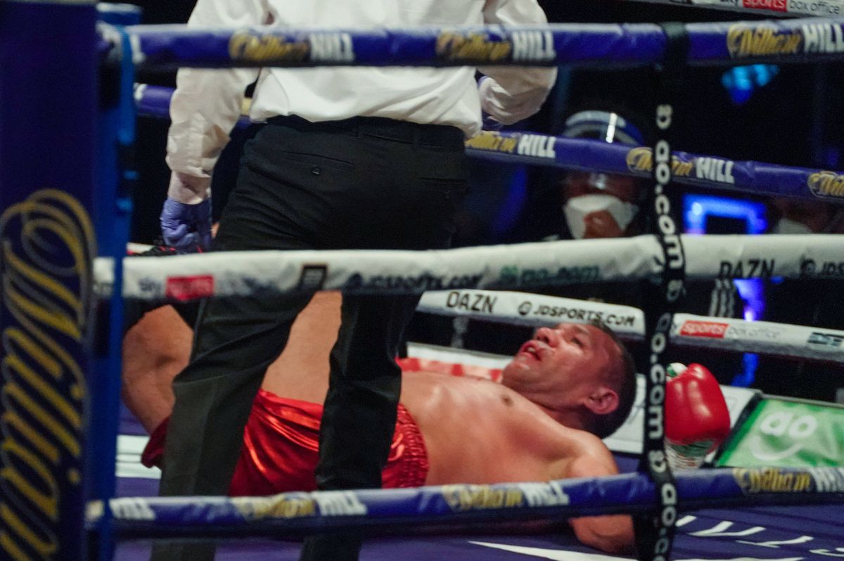 VIDEO + FOTO Anthony Joshua, KO devastator în meciul cu Kubrat Pulev! Cine l-a provocat imediat după: „A făcut pe el în direct la TV”