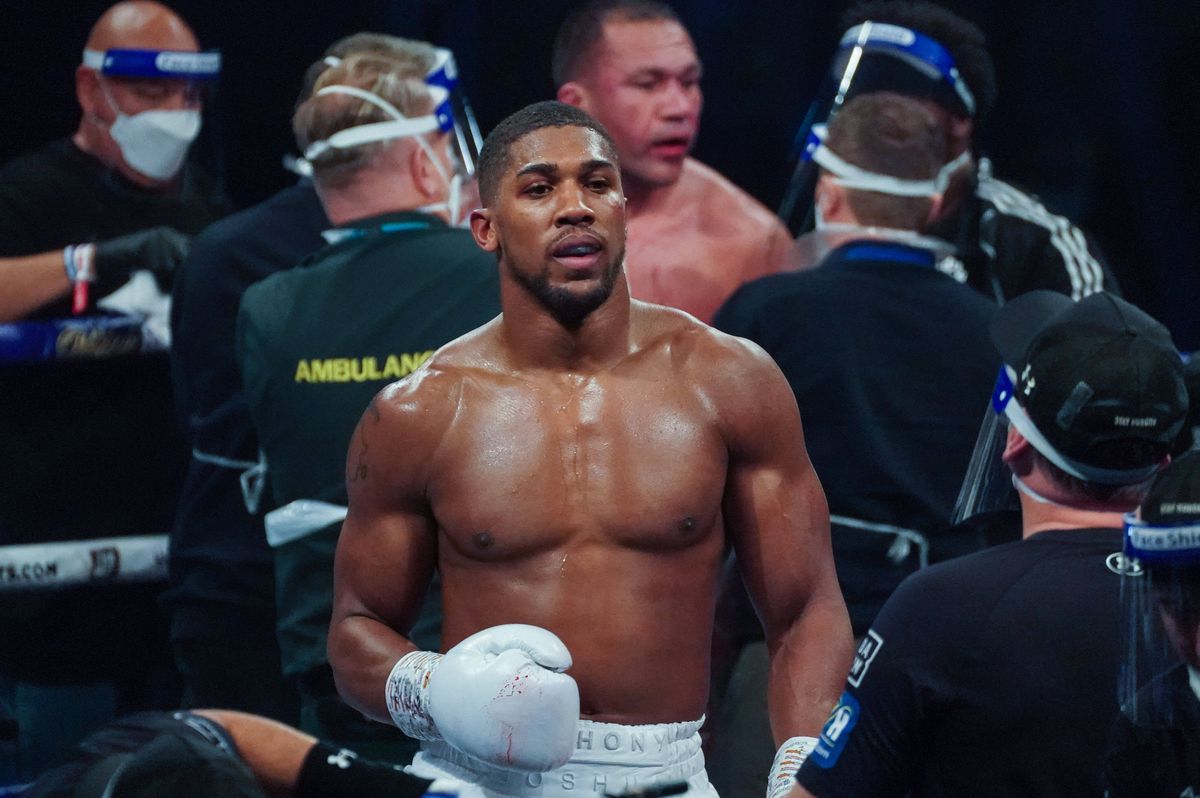 VIDEO + FOTO Anthony Joshua, KO devastator în meciul cu Kubrat Pulev! Cine l-a provocat imediat după: „A făcut pe el în direct la TV”
