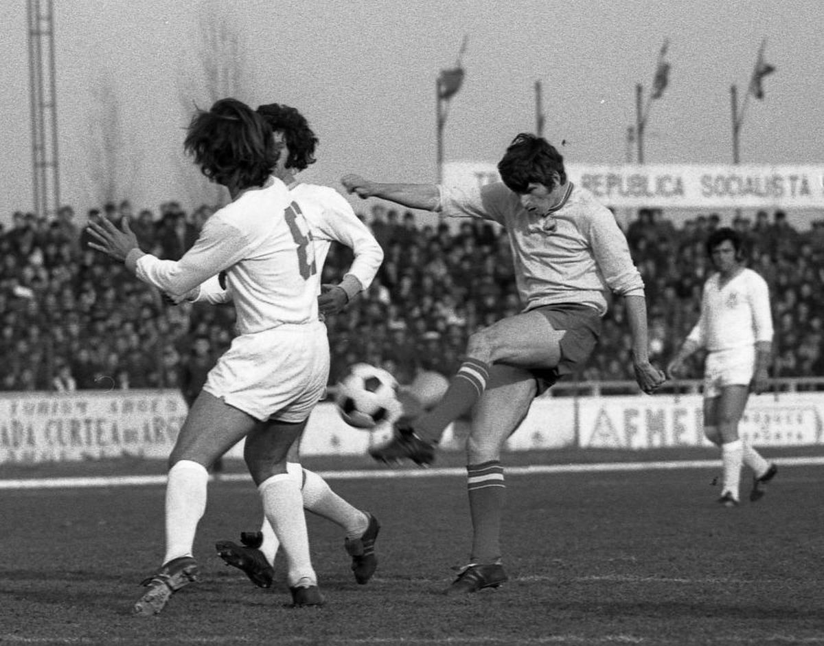 RETRO GSP. 50 de ani de la singurul meci în care Cornel Dinu a fost rezervă la Dinamo