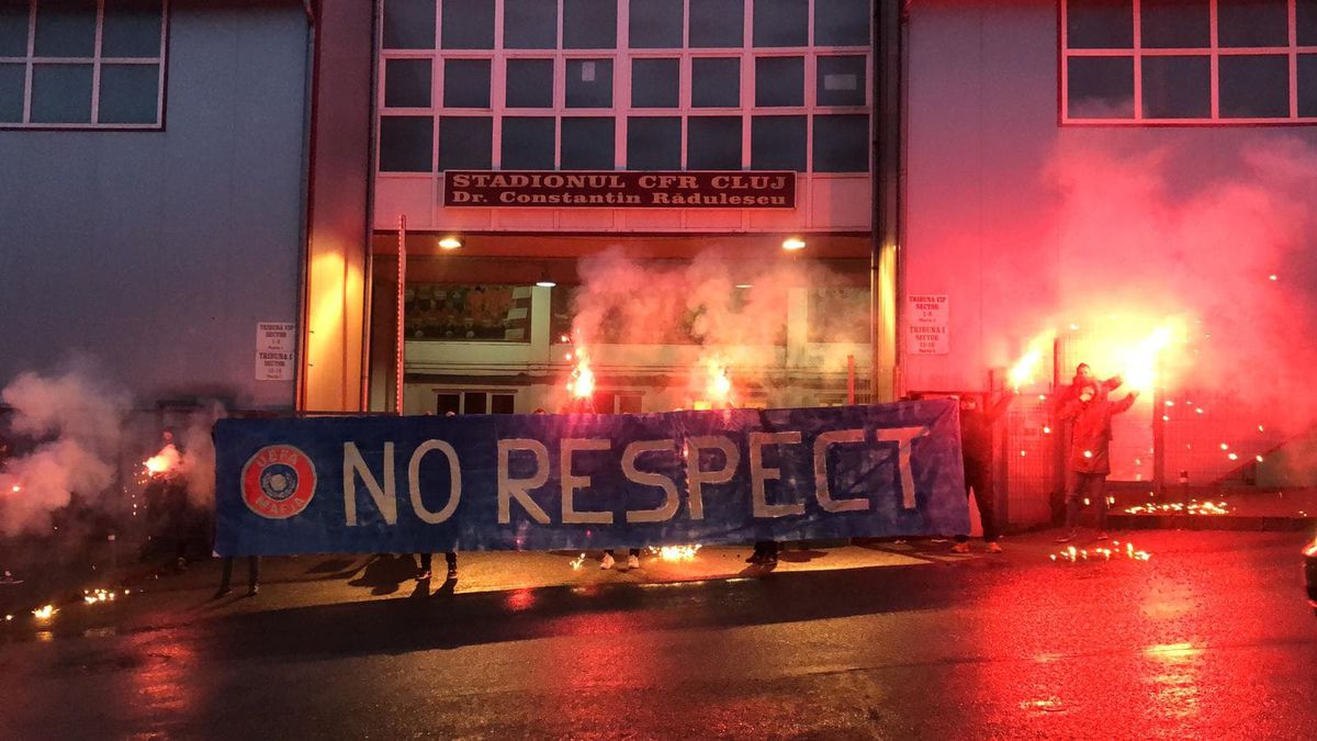 Fanii lui CFR Cluj, protest înaintea meciului cu FCSB