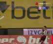 CFR CLUJ - FCSB. Edi Iordănescu, două schimbări în primele 8 minute! Pierdere importantă pentru campioană