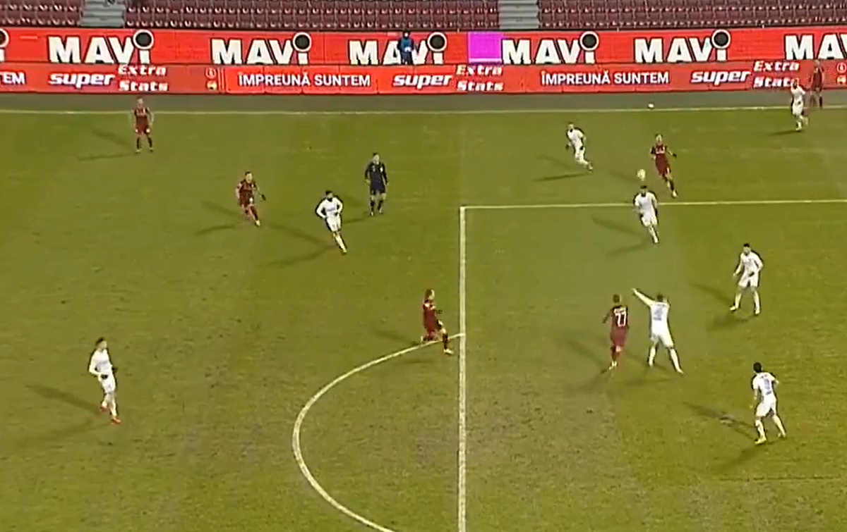 CFR CLUJ - FCSB. Lovitură pentru roș-albaștri! Un titular a luat „galben” și va lipsi cu Craiova