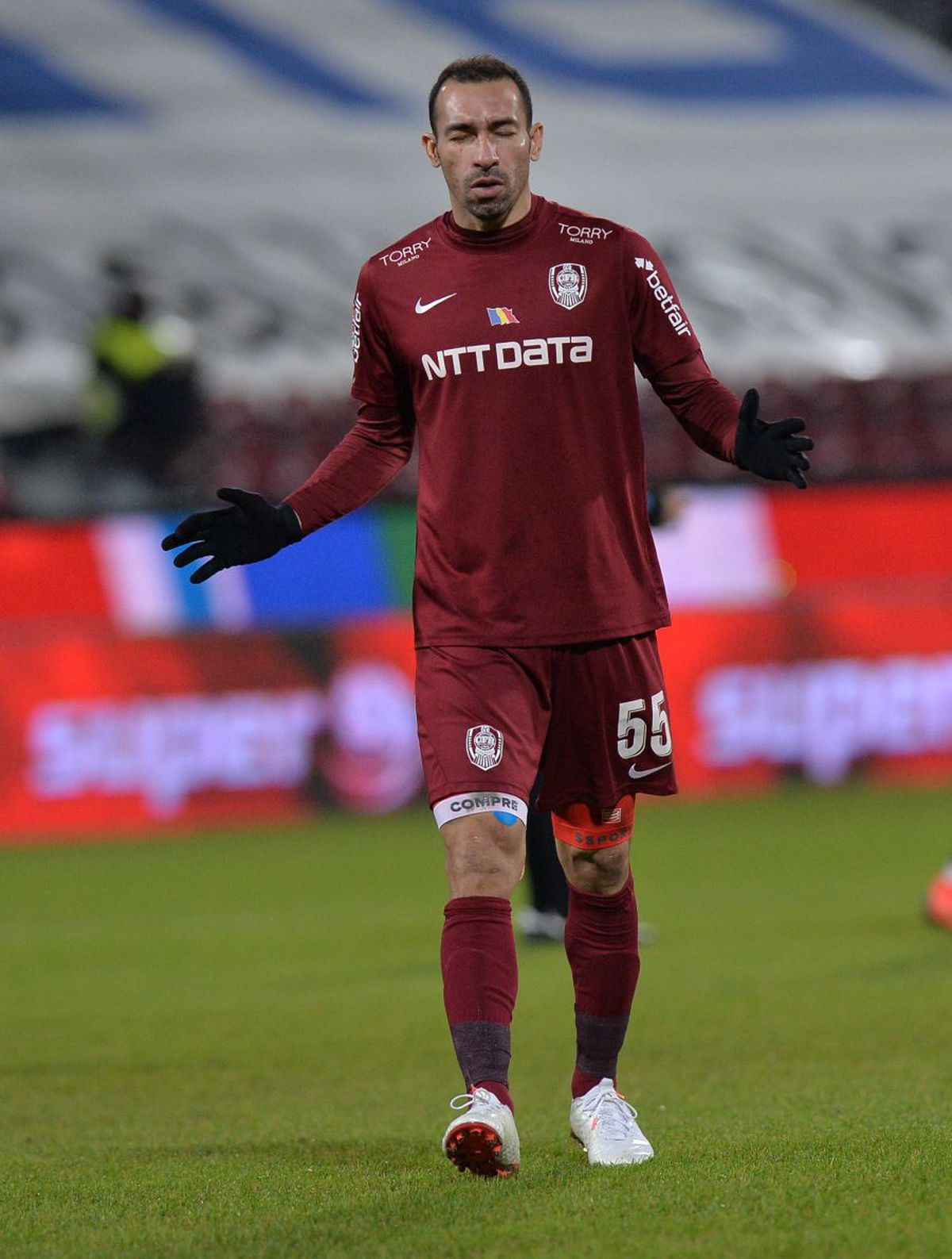 FOTO+VIDEO. CFR Cluj - FCSB 2-0 » À la Petrescu: CFR profită de gafele făcute de FCSB și Kovacs