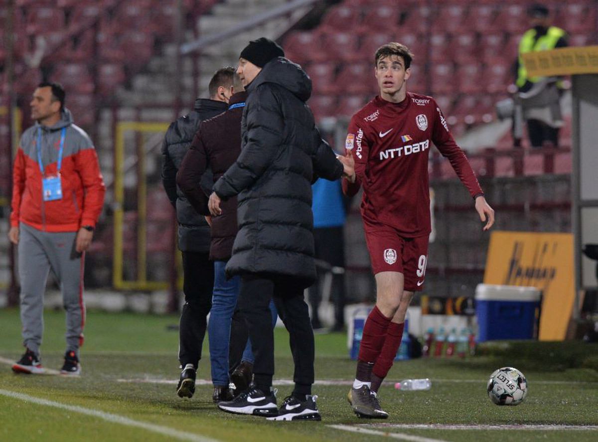 FCSB, criticată după prestația cu CFR Cluj: „În prima repriză nu a avut nici o măcar jumătate de ocazie! Nu poate domina CFR sau Craiova în deplasare”