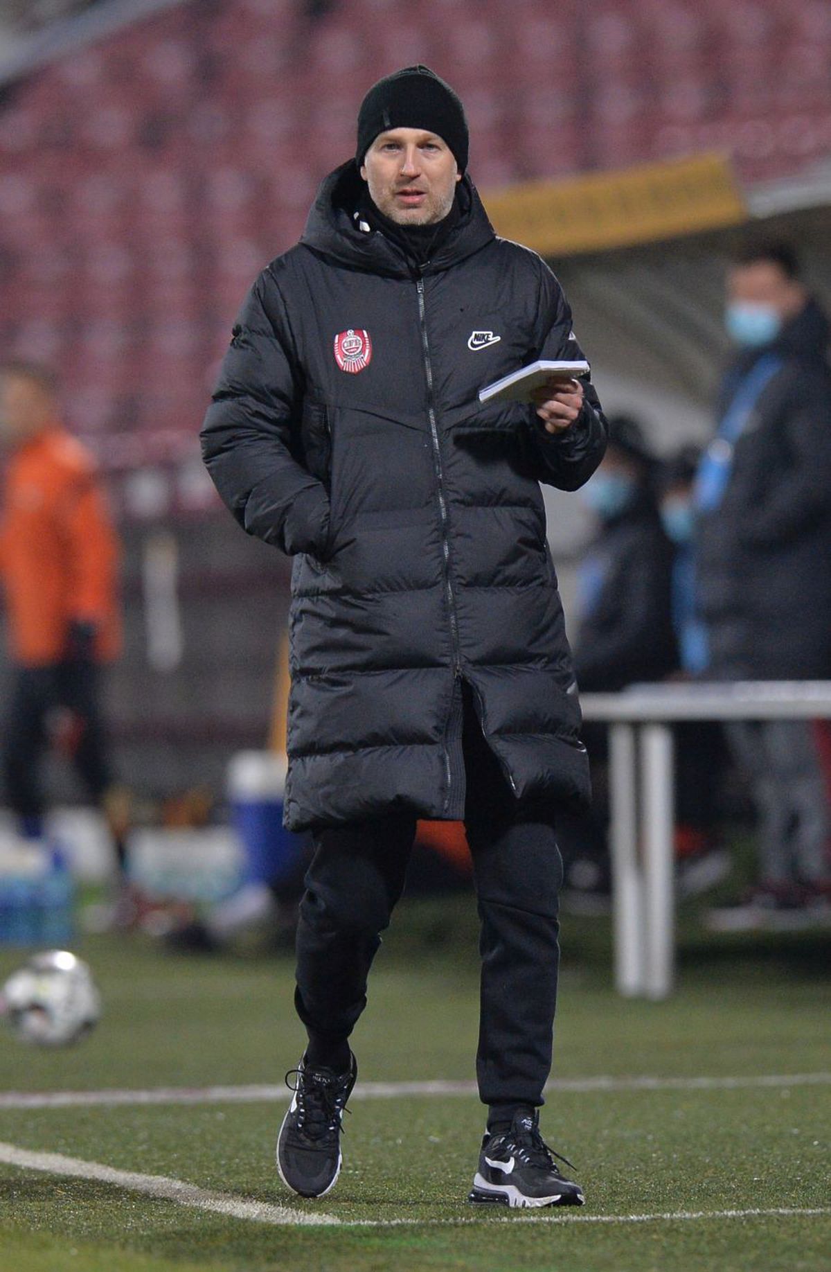 ANALIZĂ GSP: FCSB e de speriat doar în atac! Jucătorii roș-albaștri sunt depășiți de rivalii de la Dinamo, CFR Cluj și Craiova