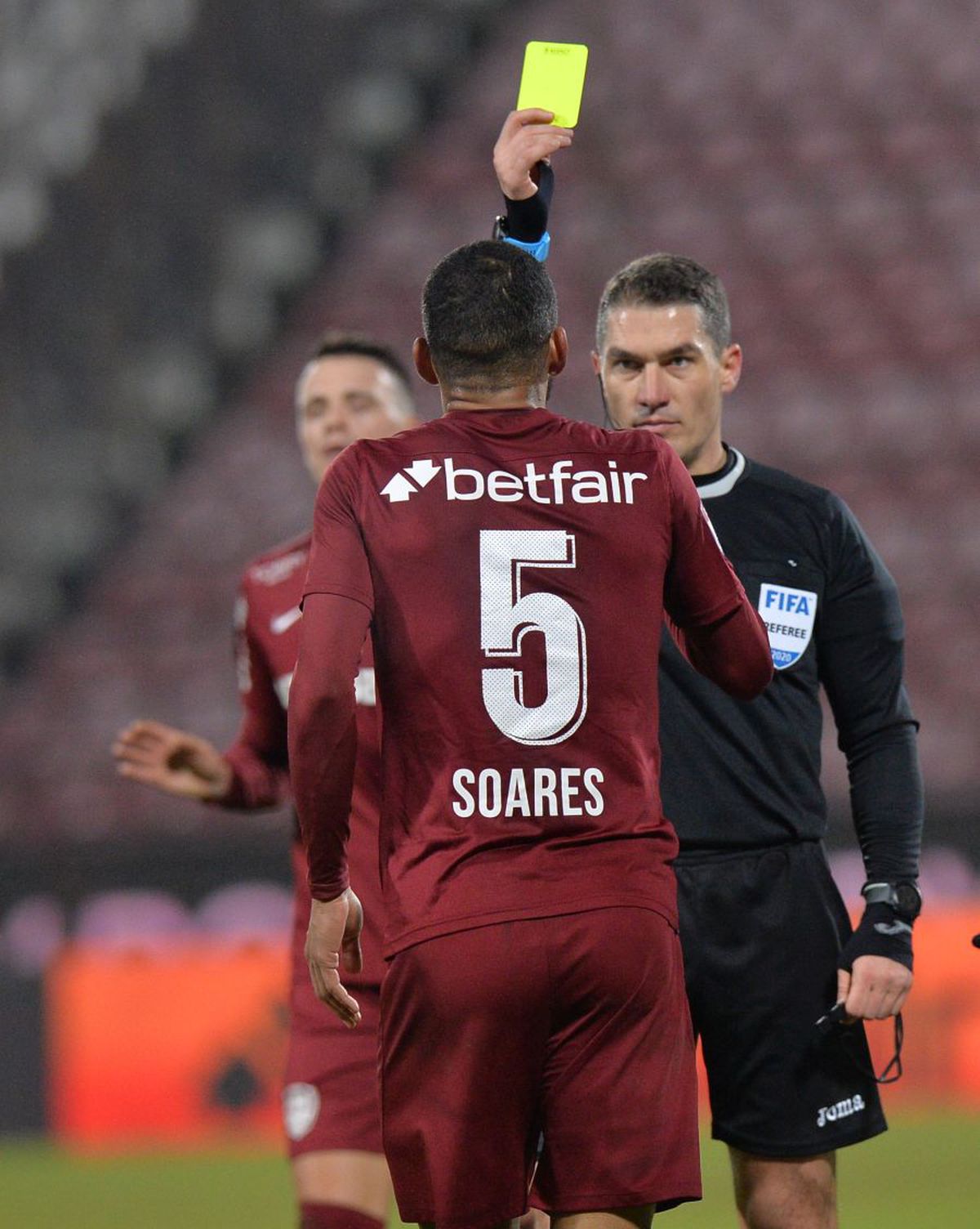 CRAIOVA - FCSB. Oltenii sunt siguri înainte de derby-ul etapei: „Avem jucători mai buni ca Dennis Man”