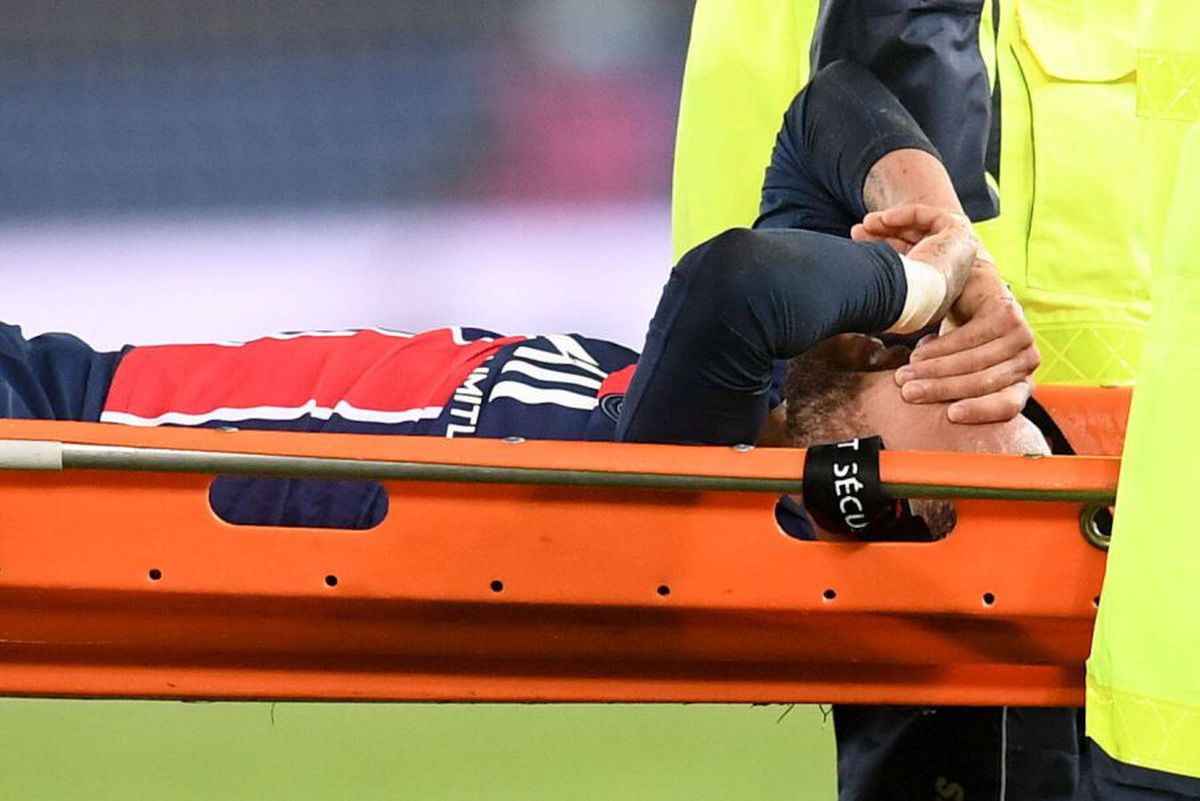 PSG - LYON 0-1. Neymar, accidentat în prelungirile partidei!