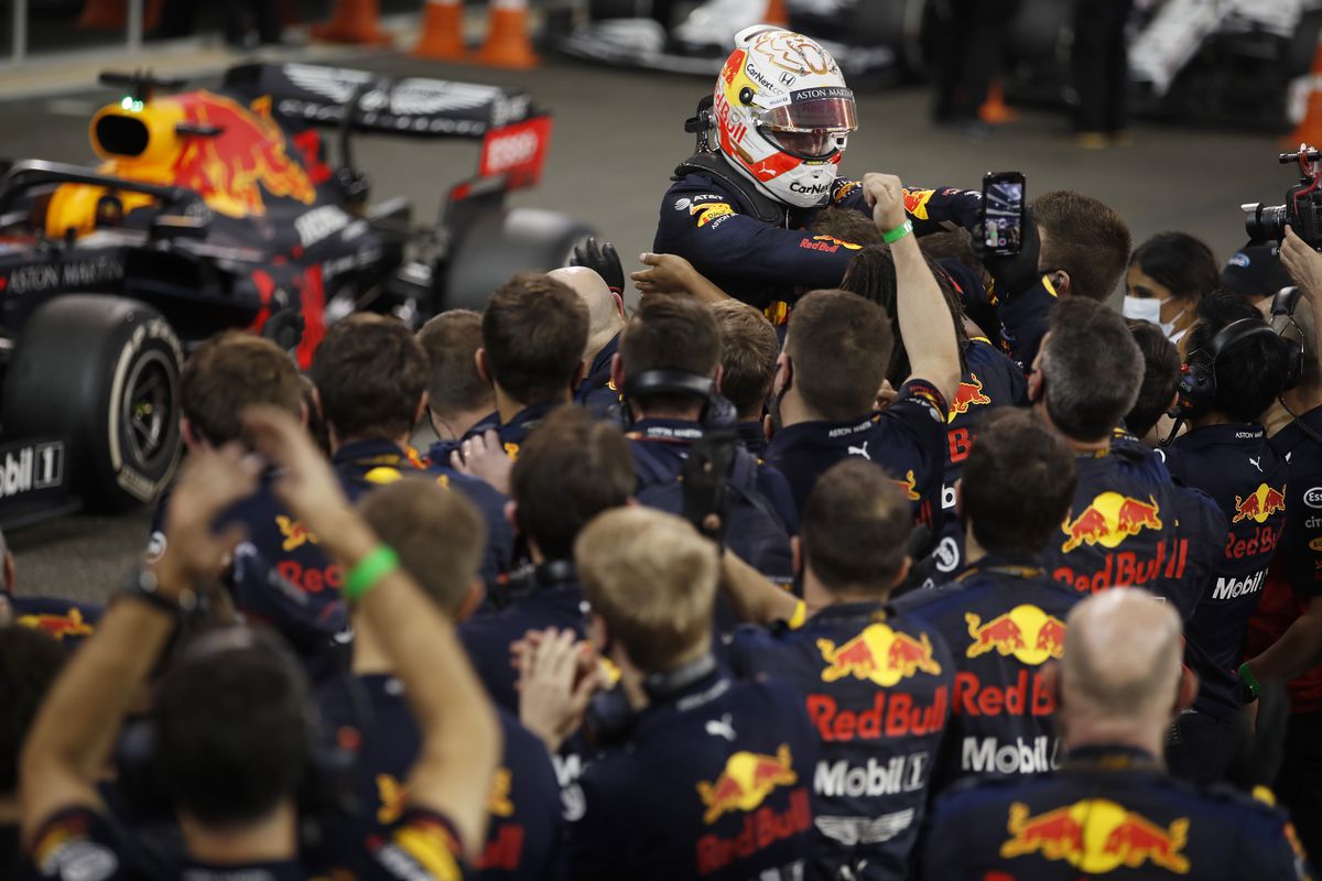 FOTO Final de sezon în Formula 1! Max Verstappen se impune în Marele Premiu de la Abu Dhabi